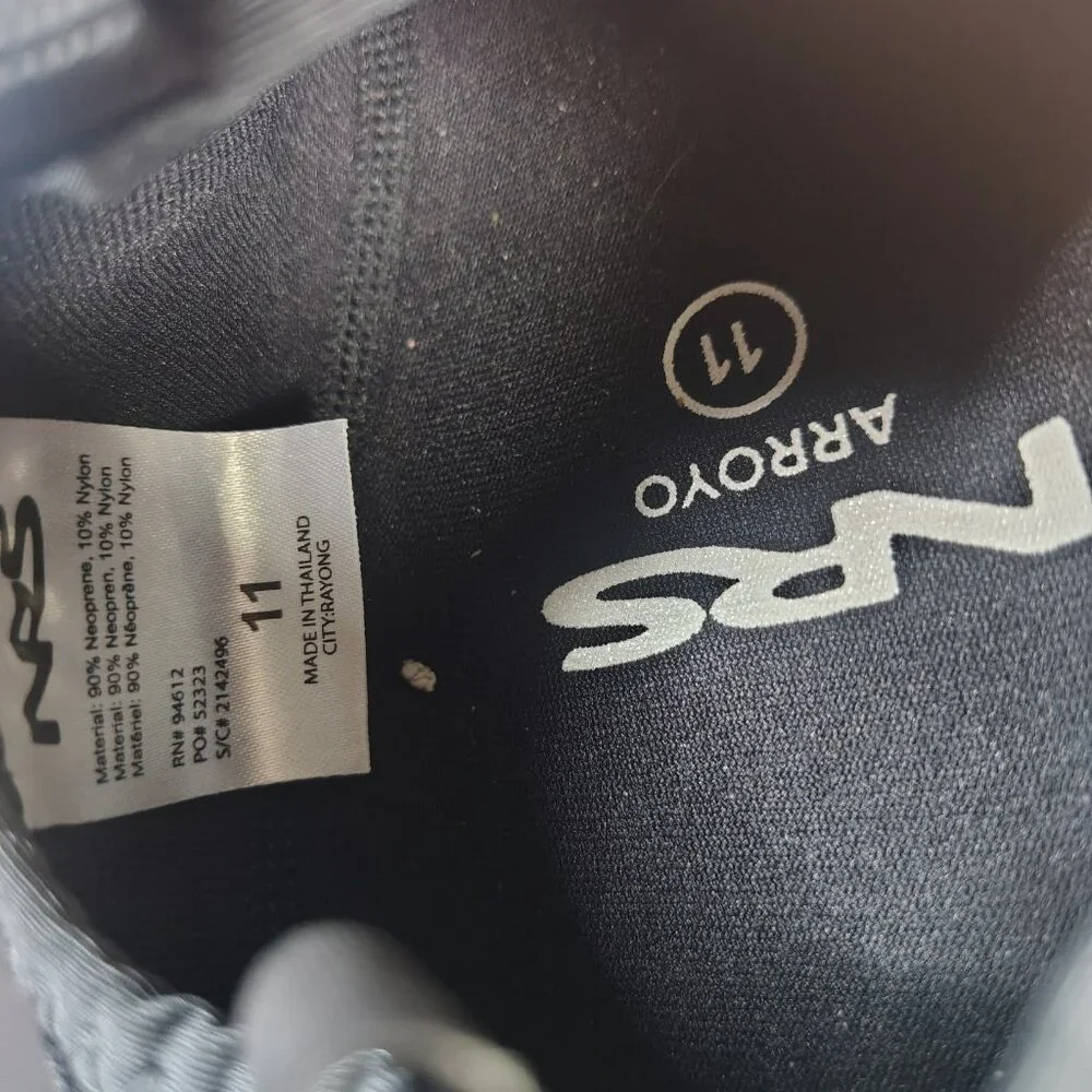 NRS Arroyo Wetshoes Mens Size 11 Black Gray Water Kayaking - Picture 3 of 4